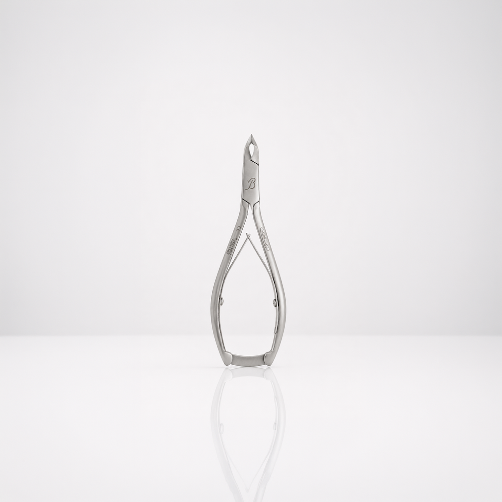 COUPE-CUTICULES - Révérence de Bastien