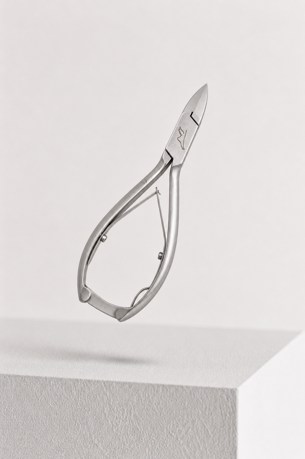COUPE-ONGLES - Révérence de Bastien